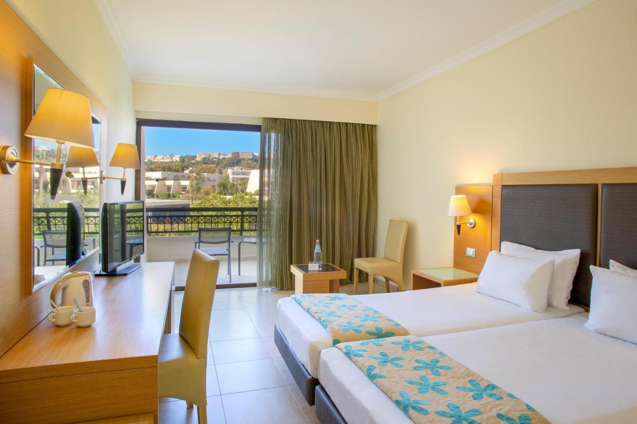 Sol Cosmopolitan Rhodes Hotel Иксия Екстериор снимка